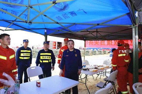 震后40小時(shí)生死賽跑，他們救援不停